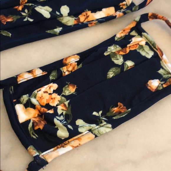 2 for 20! Navy Floral Face mask - Picture 2 of 7
